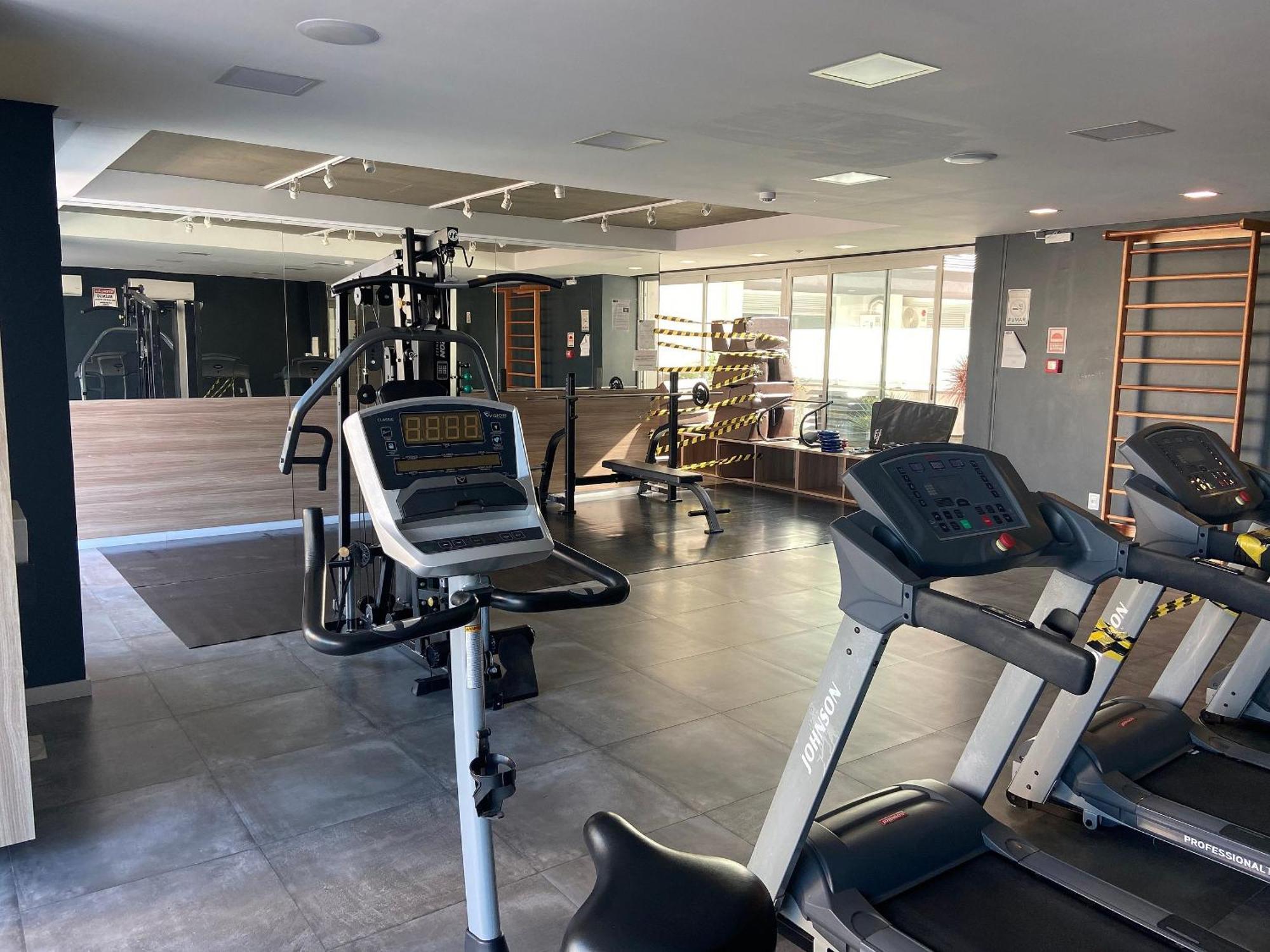 Apartment Apto Completo, Central, Com Garagem E Academia!